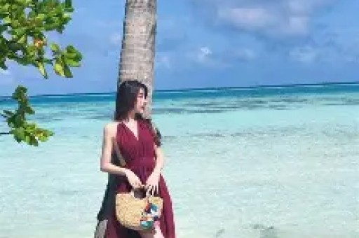 50岁马伊琍新造型惹争议前夫开饭店引关注姚笛用二十年翻红