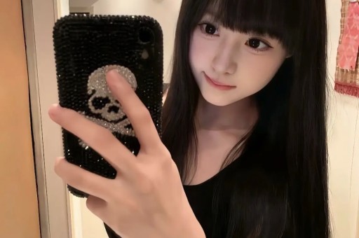 继澳门输10亿传闻后向太曝黄晓明曾当众给她跪地陈凯歌没说错