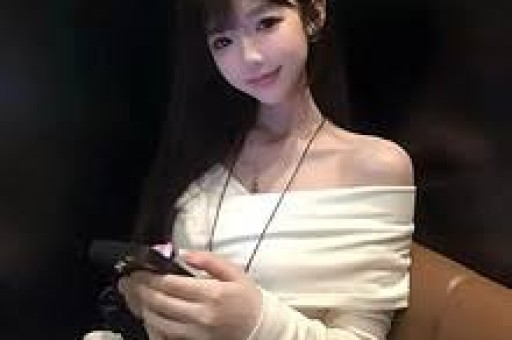 和前男友相爱18年没结婚如今48岁被对方撕上热搜人设崩塌后竟引全网心疼···